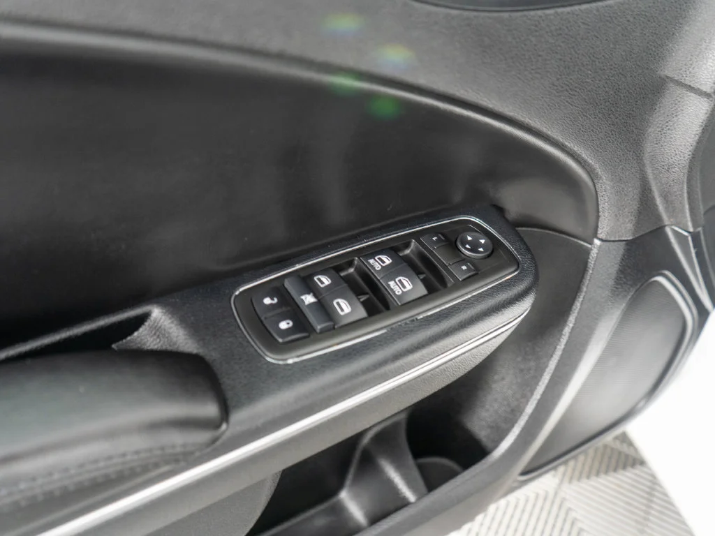 2014 Dodge Charger SE - Photo 21