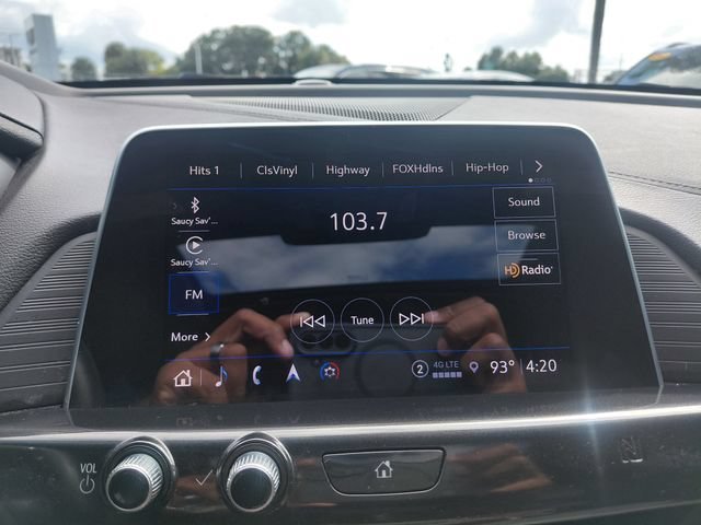 Used 2021 DARK MOON BLUE METALLIC Cadillac Luxury image 21