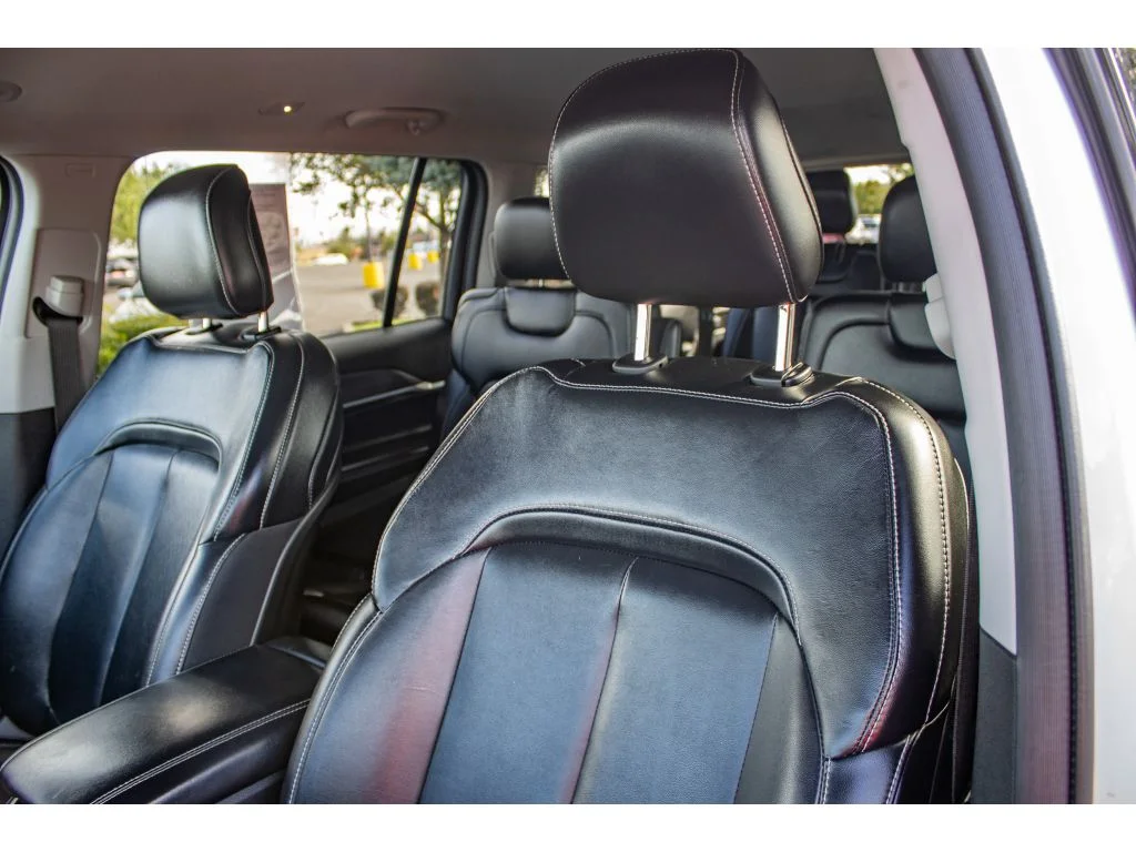 Used 2021 Bright White Clearcoat Jeep Limited image 30