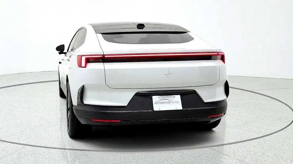 Used 2026 Crystal White Polestar Long Range Dual Motor image 6