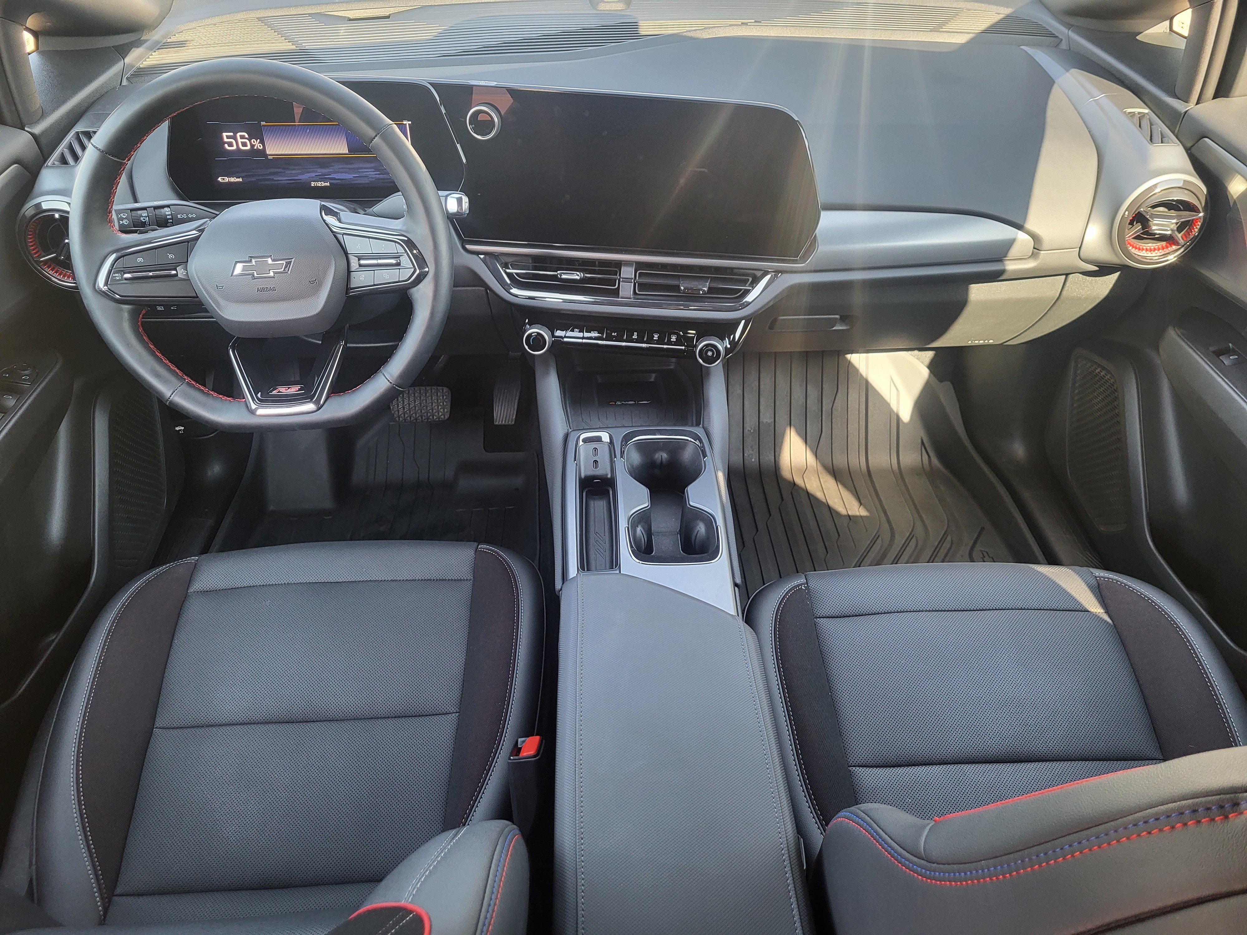 2025 Chevrolet Equinox EV RS - Photo 22
