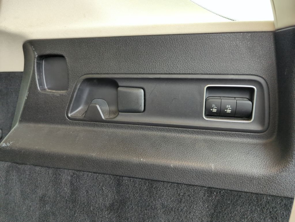 Used 2021 Black Mercedes-Benz GLE 350 image 34