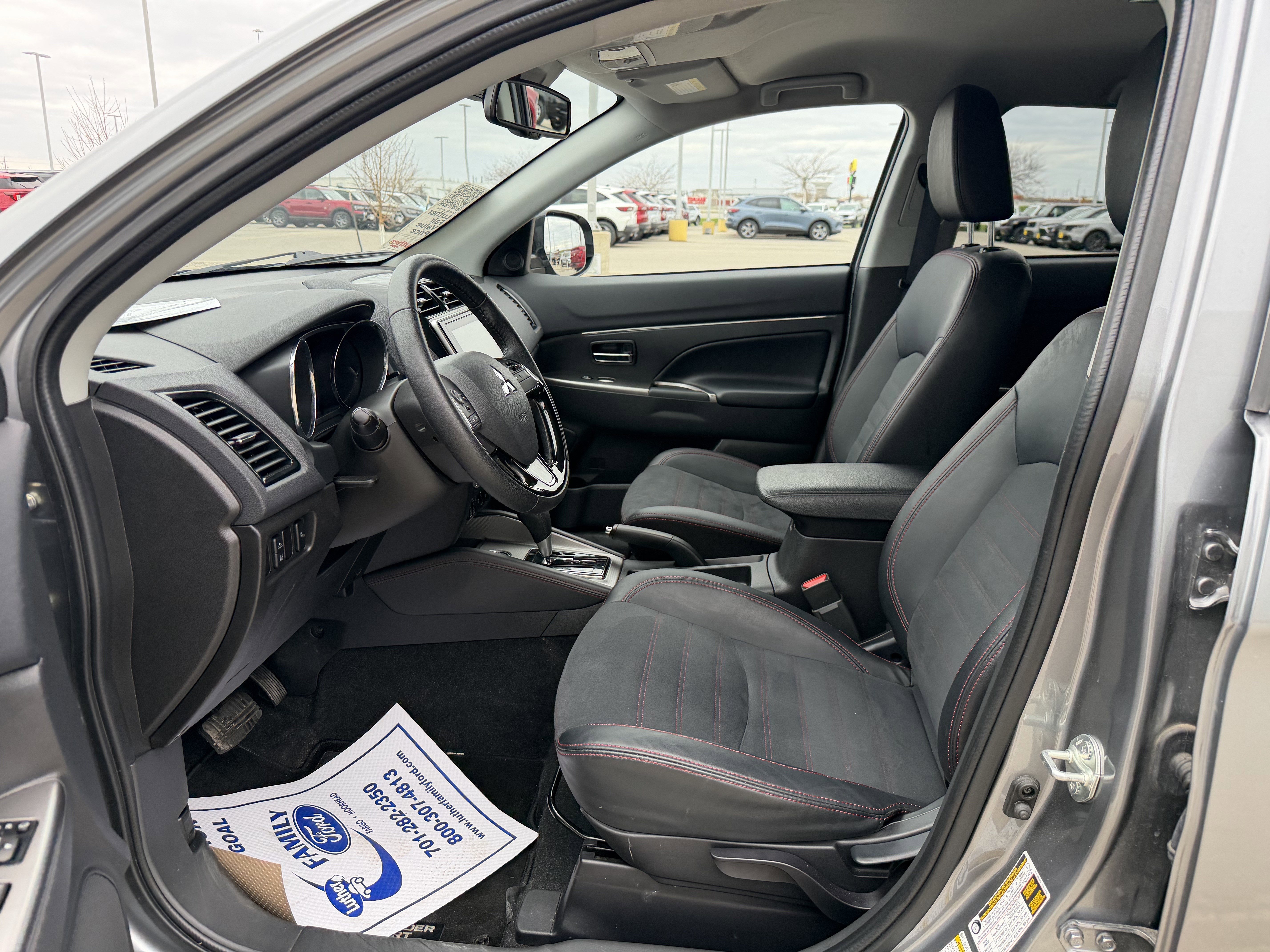 Used 2025 Mercury Gray Metallic Mitsubishi SE image 18