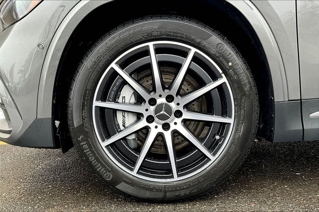 New 2026 Mountain Grey Metallic Mercedes-Benz GLA 35 AMG® image 12