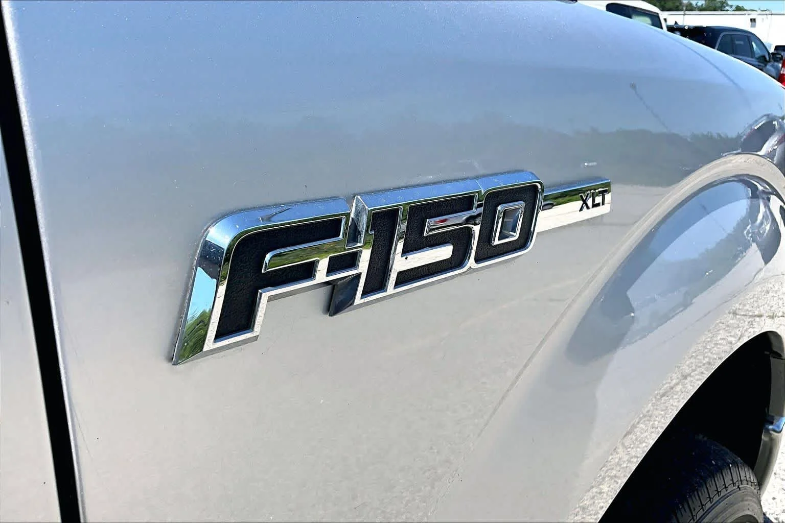 Used 2014 Ingot Silver Metallic Ford XLT image 9
