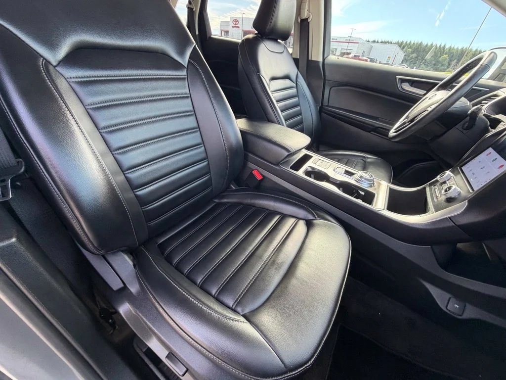 Used 2024 Gray Ford SEL image 37
