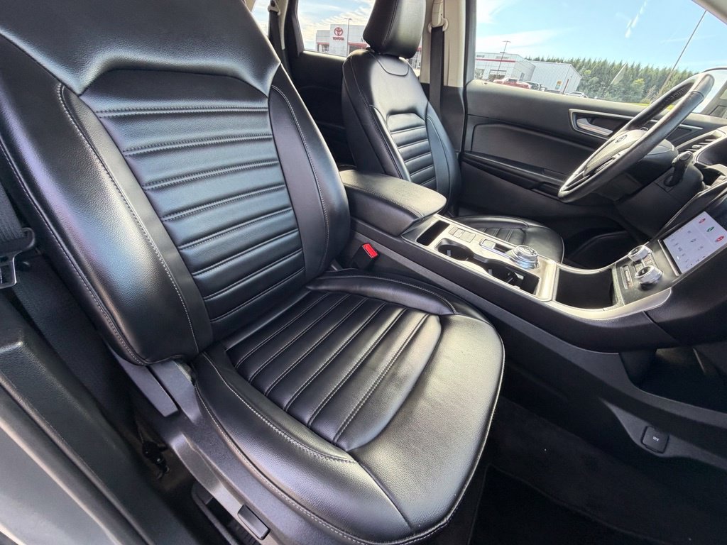 Used 2024 Gray Ford SEL image 37