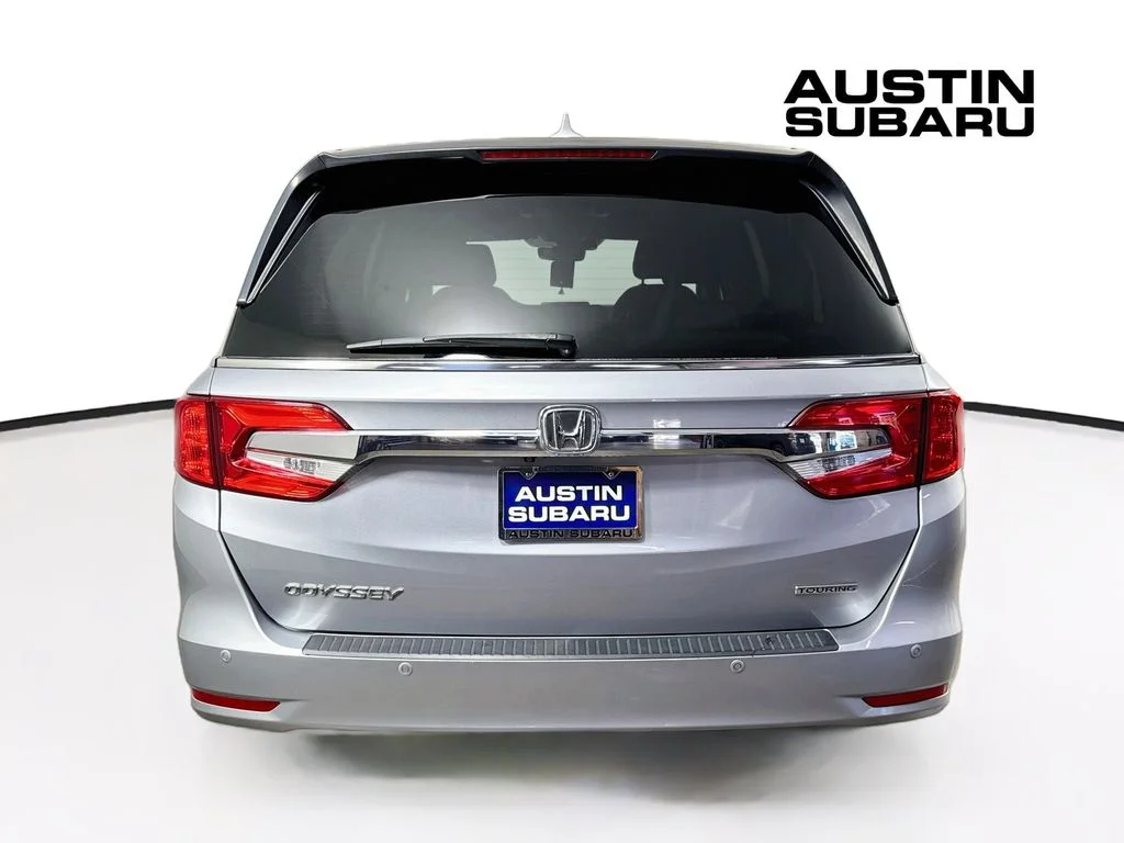 Used 2018 Silver Honda Touring image 6