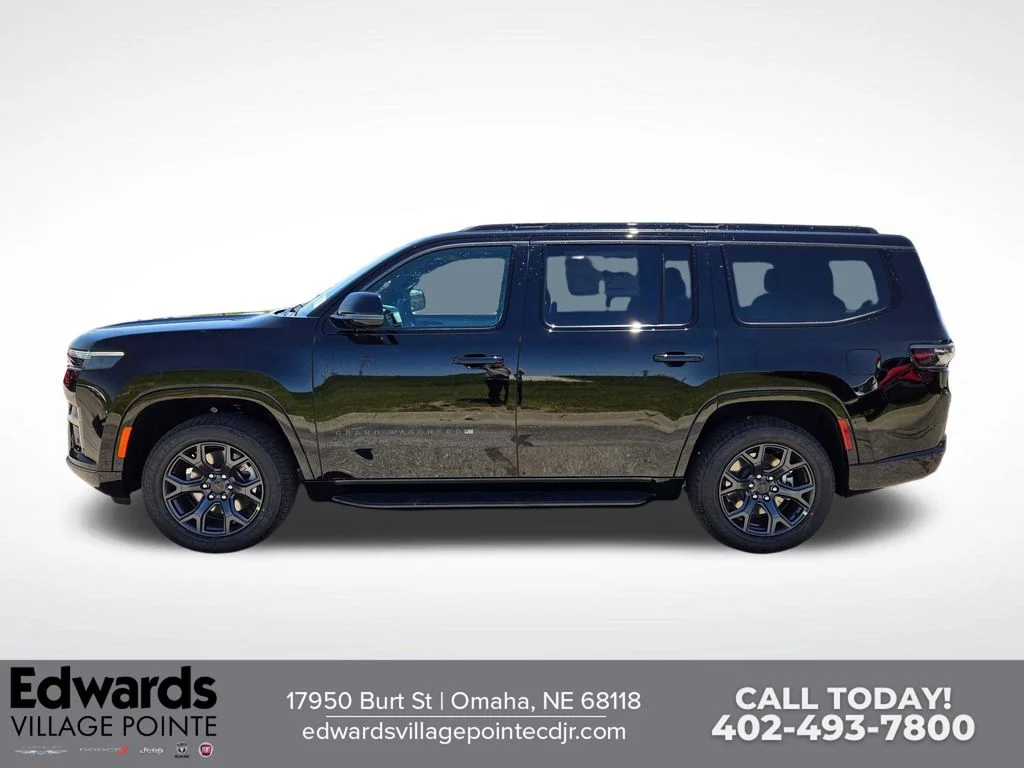 New 2026 High Gloss Black Exterior Paint Jeep Limited Altitude image 5