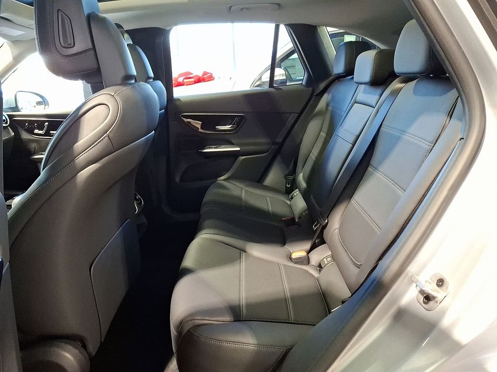 Used 2026 Cirrus Silver Metallic Mercedes-Benz GLC 300 image 6