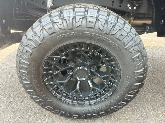 New 2026 Agate Black Metallic Ford F-250® Lariat® image 14