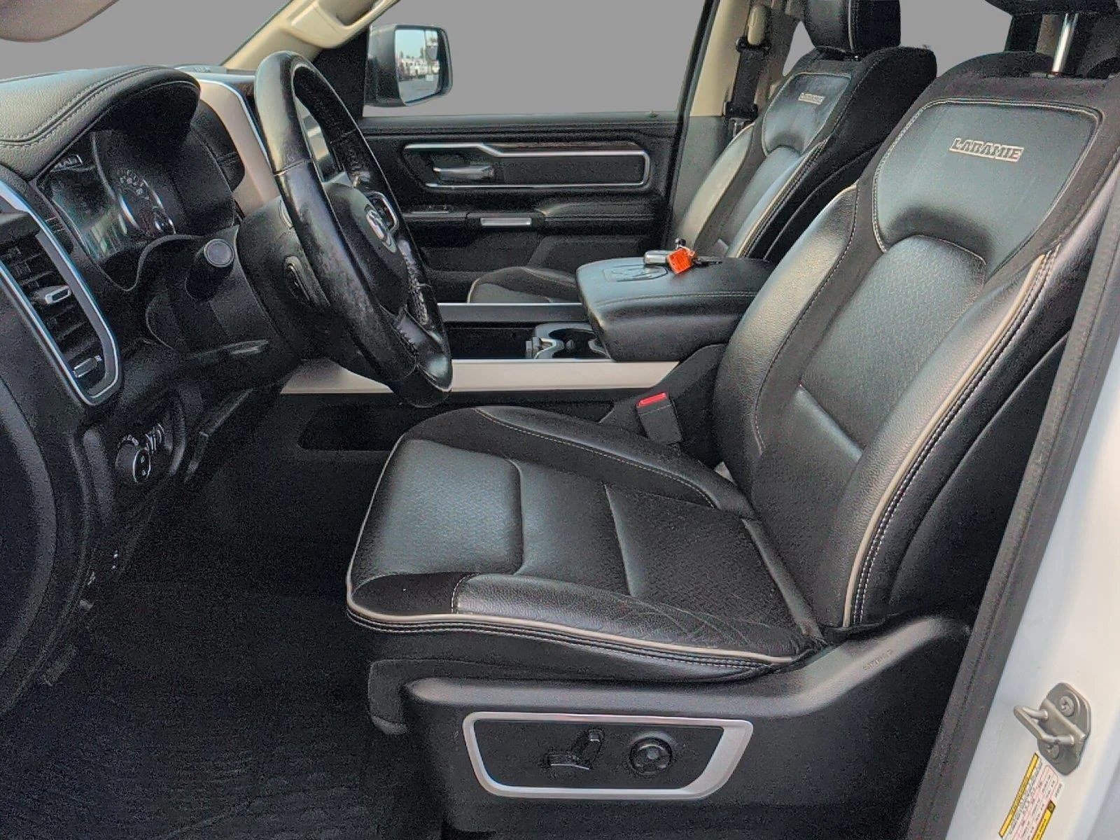 Used 2020 Bright White Clearcoat Ram Laramie image 11