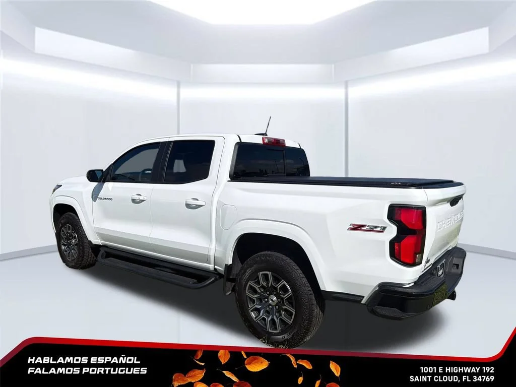 Used 2023 SUMMIT WHITE Chevrolet 4WD Z71 image 3