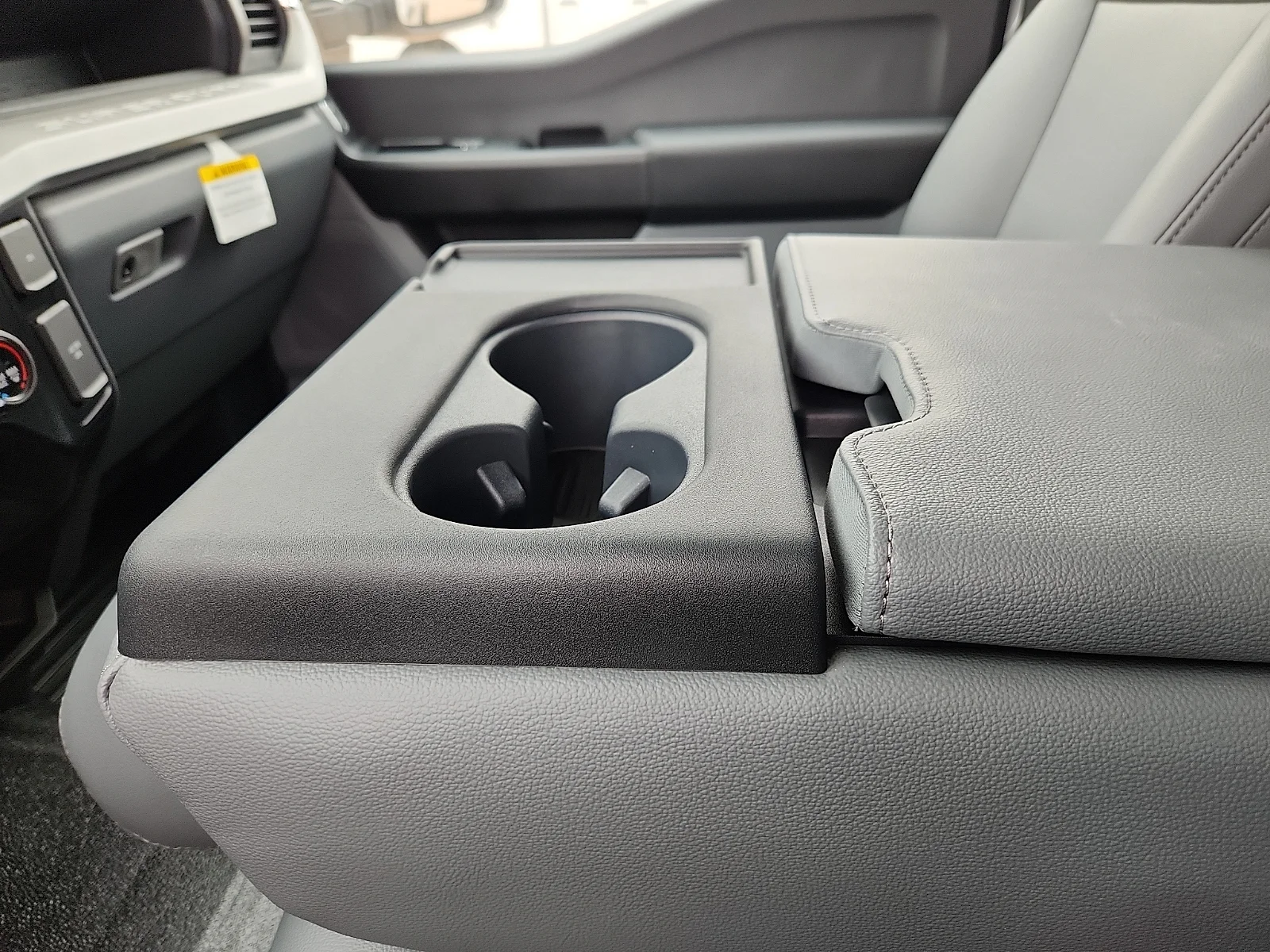 New 2026 Oxford White Ford XL image 25