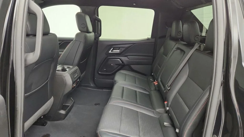 Used 2024 Black Chevrolet e4WD Crew Cab RST image 21