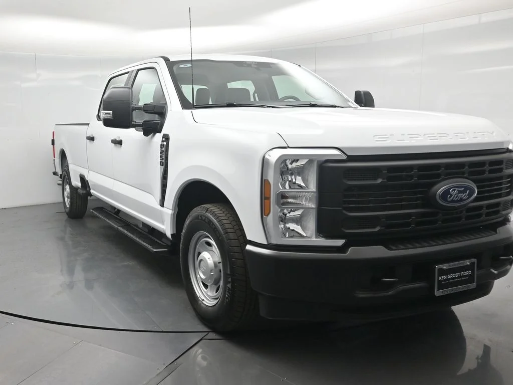 New 2026 White Ford XL image 19