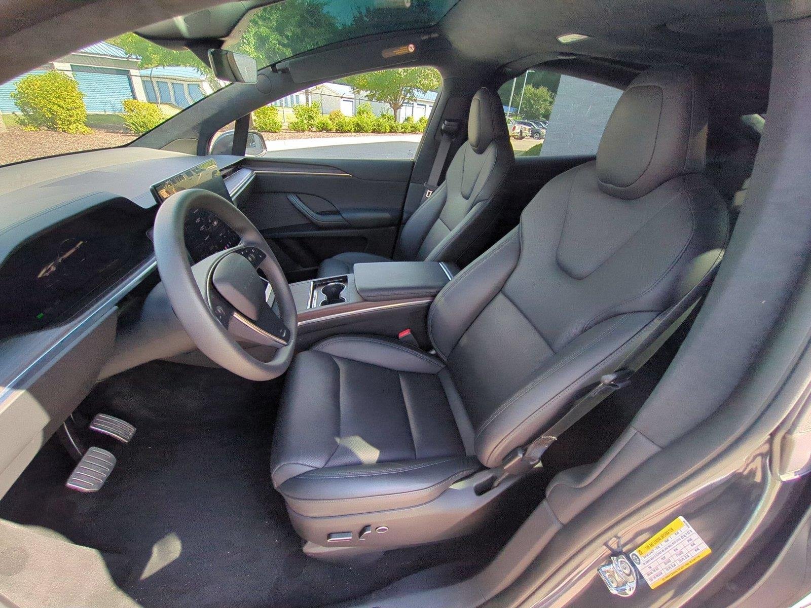 Used 2024  Tesla  image 17