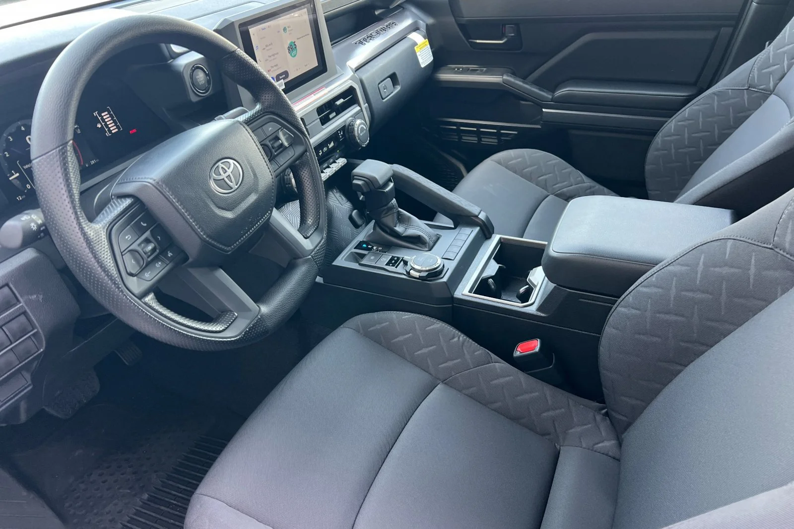 2026 Toyota Tacoma SR5 - Photo 7