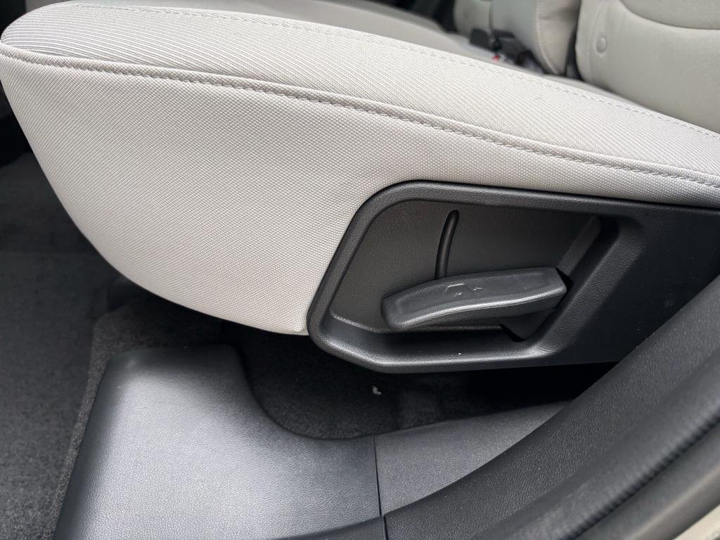 New 2026 Rockwood Green Hyundai SEL FWD image 18
