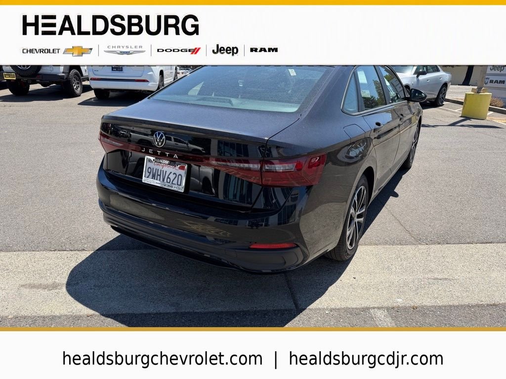 2025 Volkswagen Jetta Sport - Photo 6