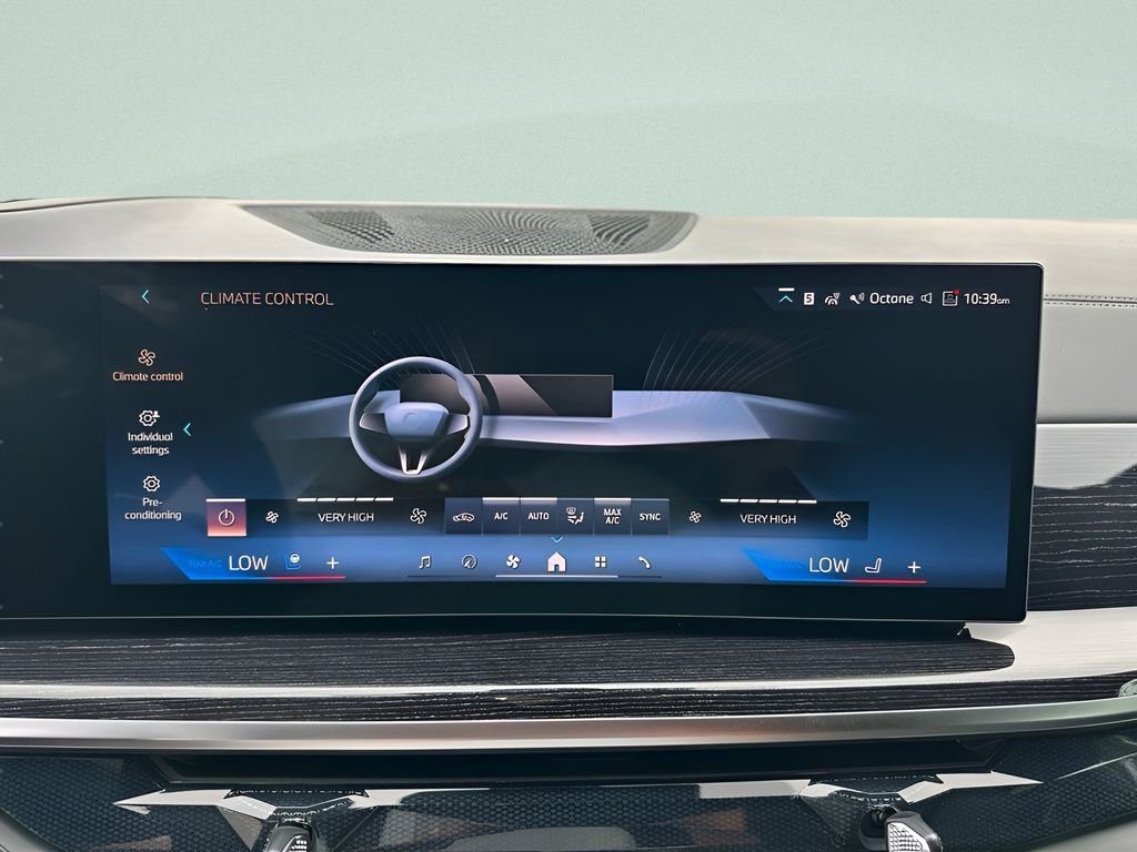 New 2027 Brooklyn Grey Metallic BMW xDrive40i image 17