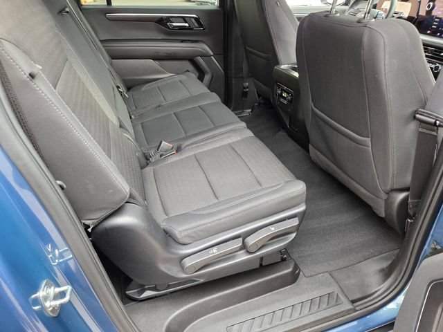 2025 Chevrolet Suburban LS - Photo 22