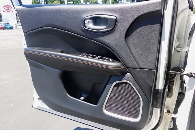 Used 2020 White Jeep Limited image 21