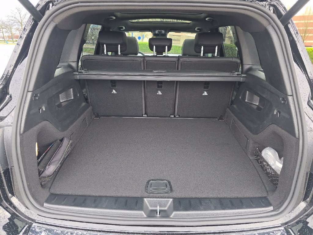 New 2026 Night Black Mercedes-Benz GLB 250 image 57