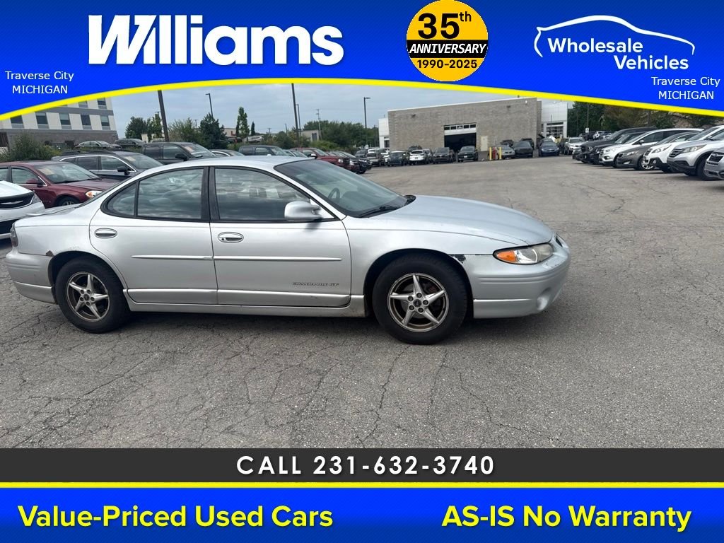 Used 2001 Galaxy Silver Metallic Pontiac GT image 2