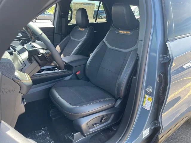 New 2026 Vapor Blue Metallic Ford Tremor® image 51