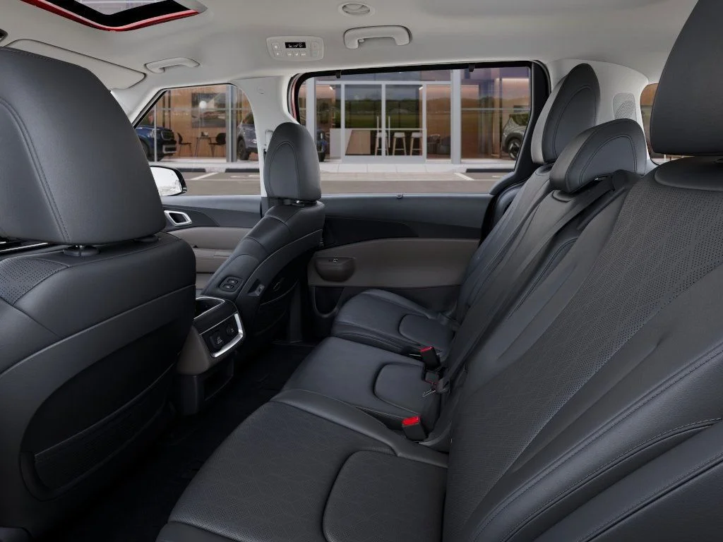 2026 Kia Carnival SX - Photo 18