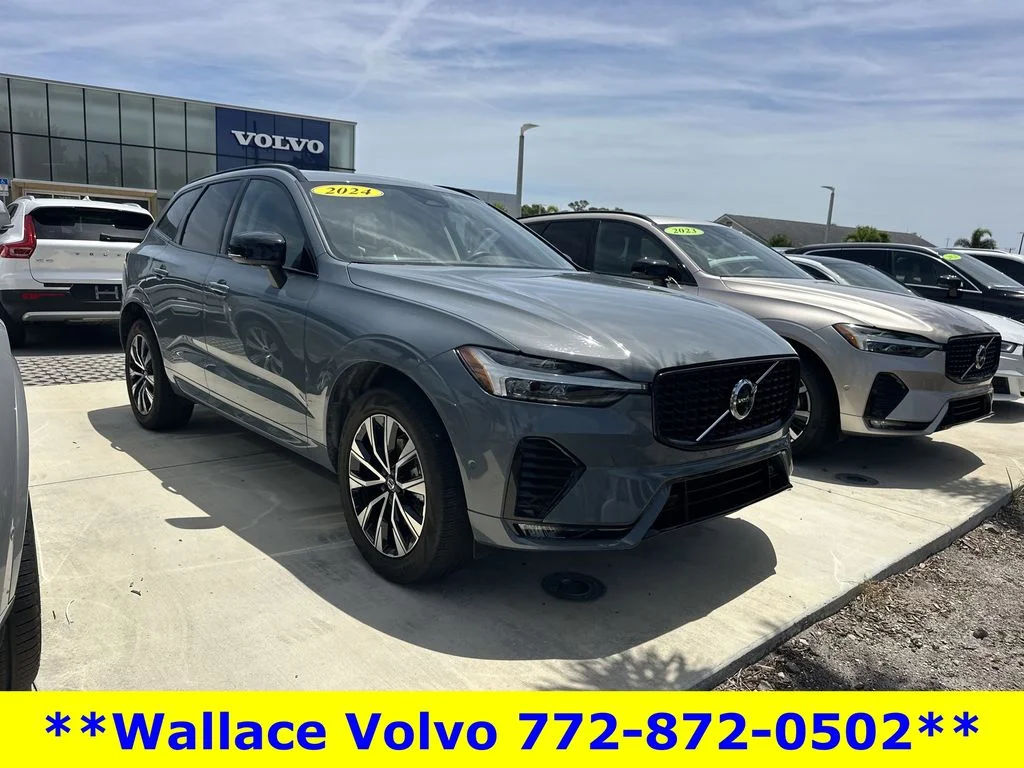 2024 Volvo XC60 B5 Plus Dark Theme AWD's photo