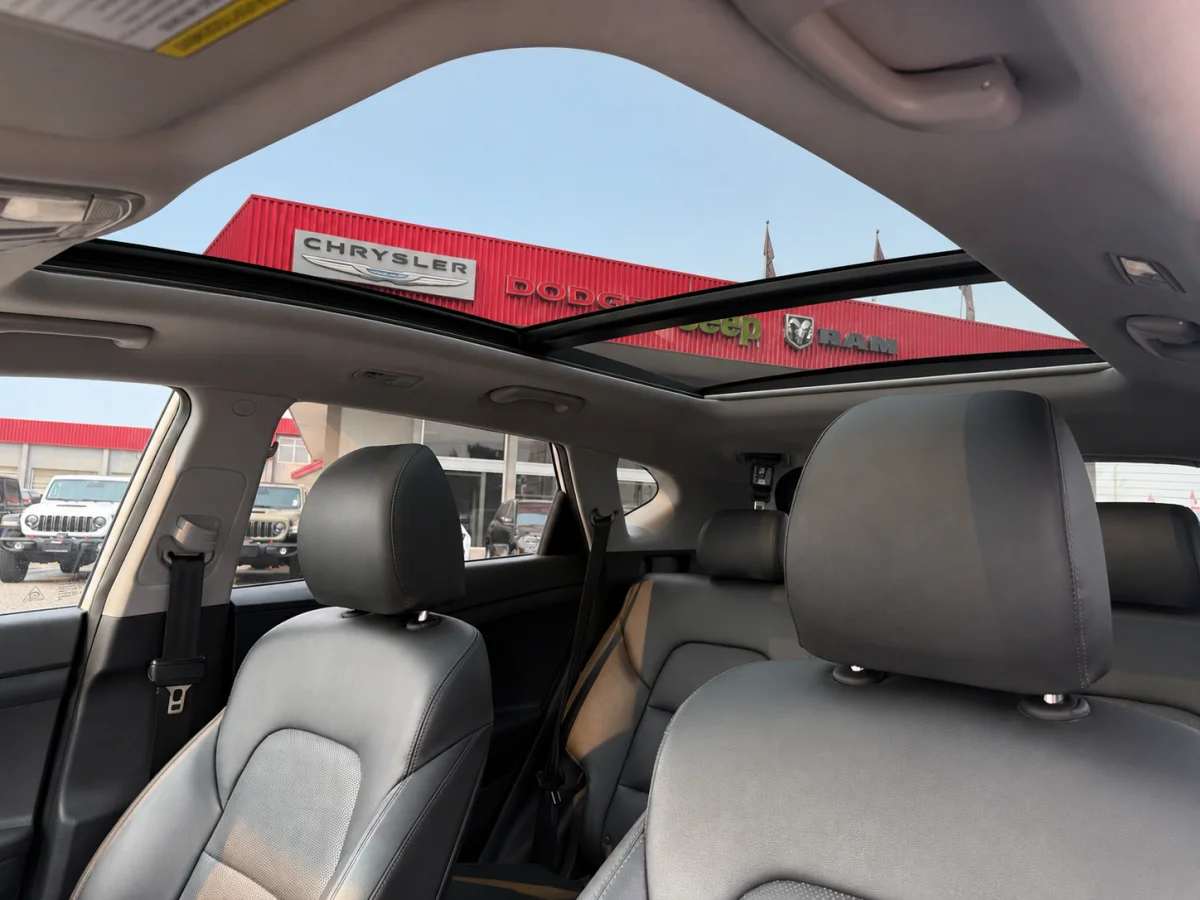 Used 2021 White Hyundai Urban Edition image 17