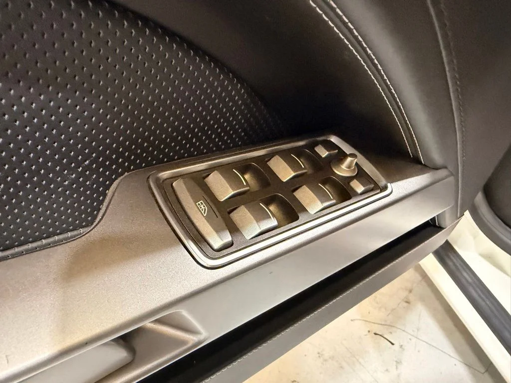 2015 Aston Martin Rapide S - Photo 30