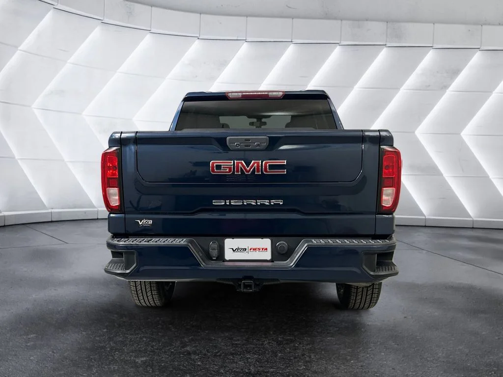 Used 2020 Blue GMC Elevation image 5