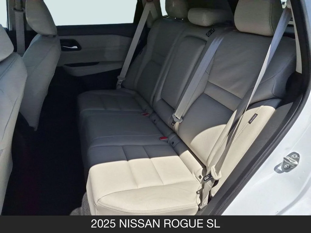Used 2025 White Nissan SL image 16