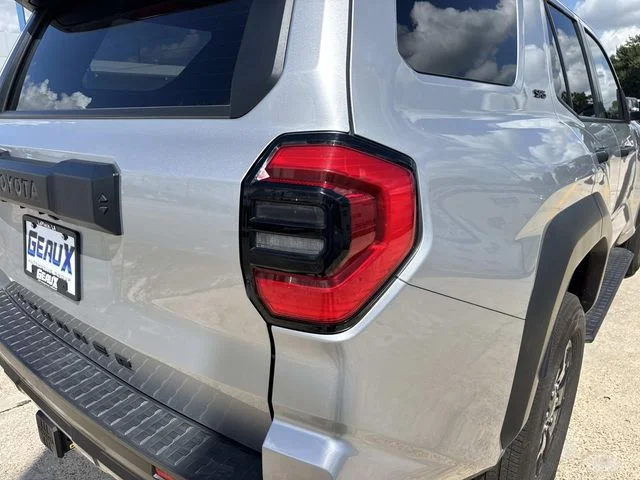 Used 2025 Silver Toyota SR5 image 10