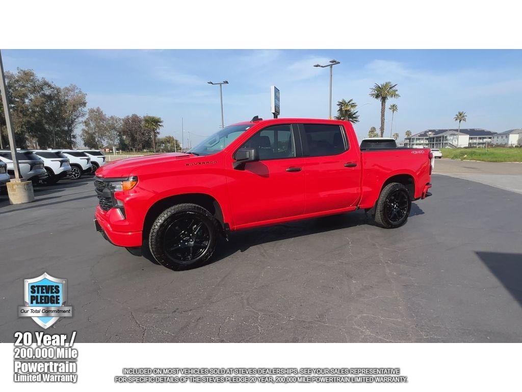 2025 Chevrolet Silverado 1500 Custom photo 3