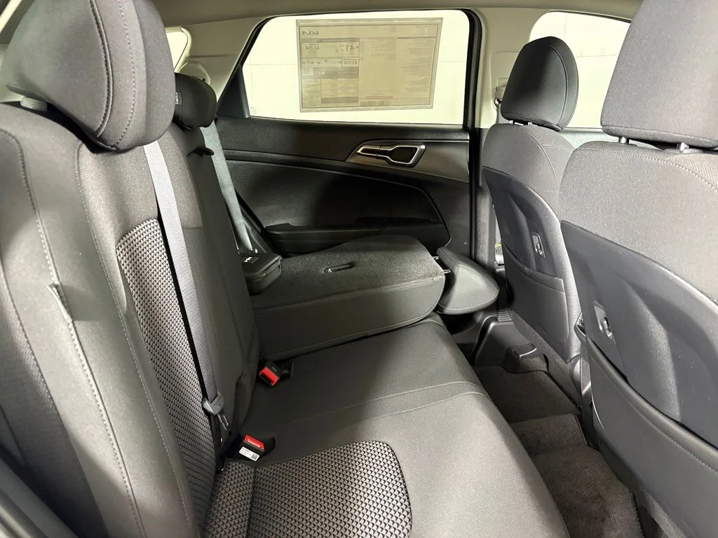 New 2027 Wolf Gray Kia S image 17