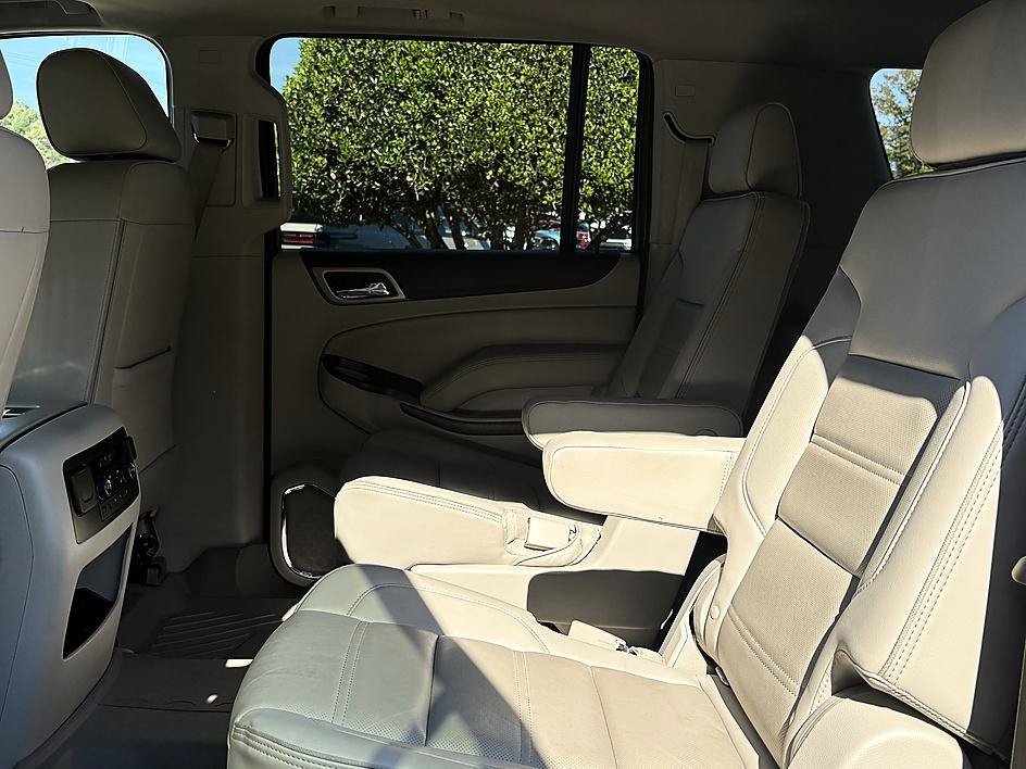 Used 2018 Mineral Metallic GMC Denali image 10