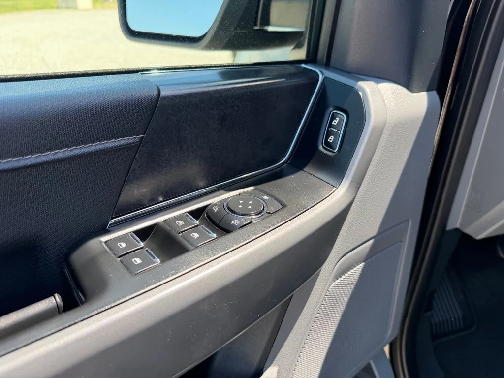 Used 2025 Black Ford XLT image 14
