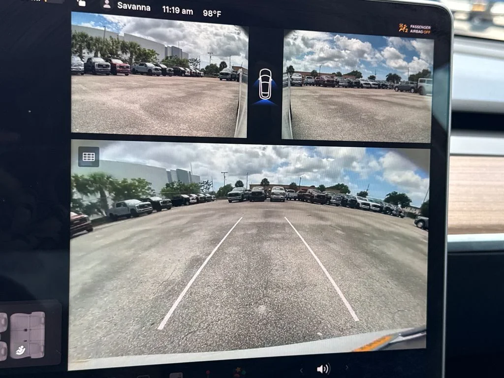 Used 2024  Tesla Long Range image 17