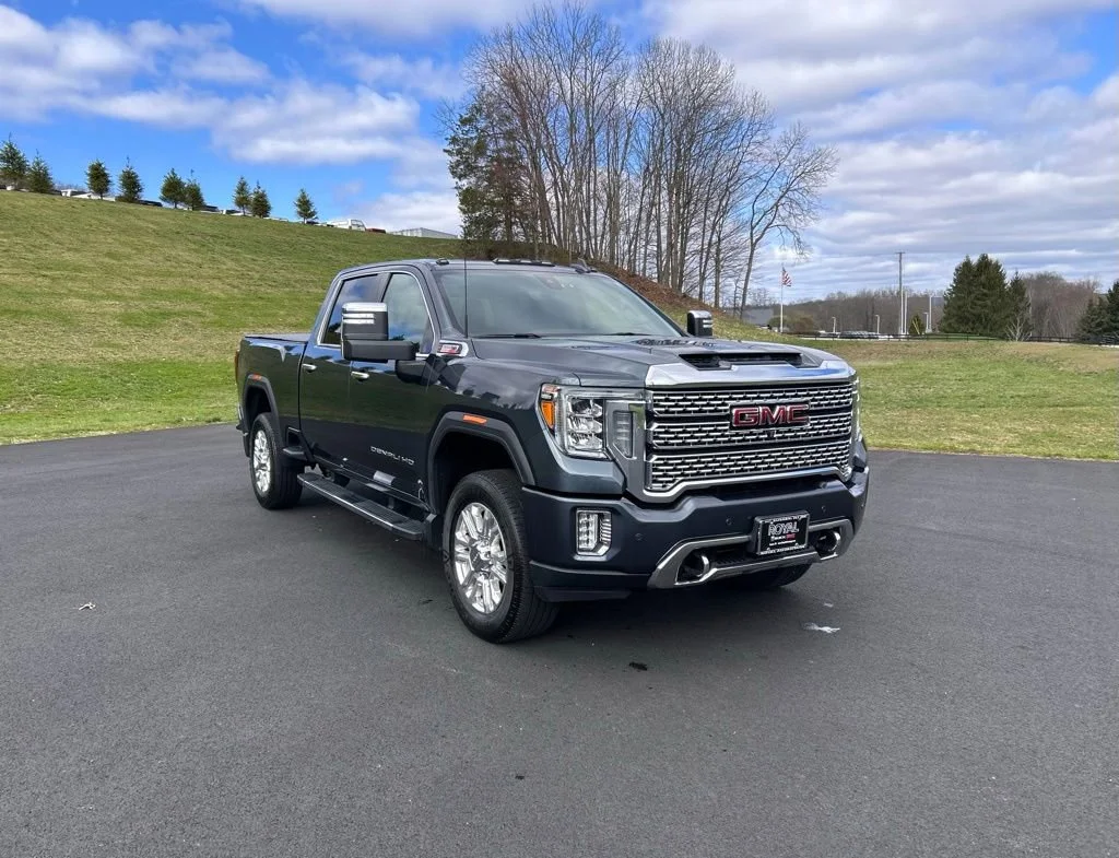 2020 GMC Sierra 4WD Crew Cab Standard Box Denali's photo
