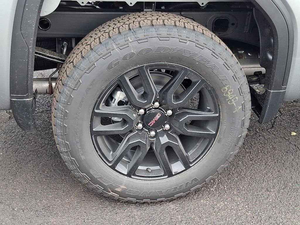 New 2026 Sterling Metallic GMC Elevation image 5
