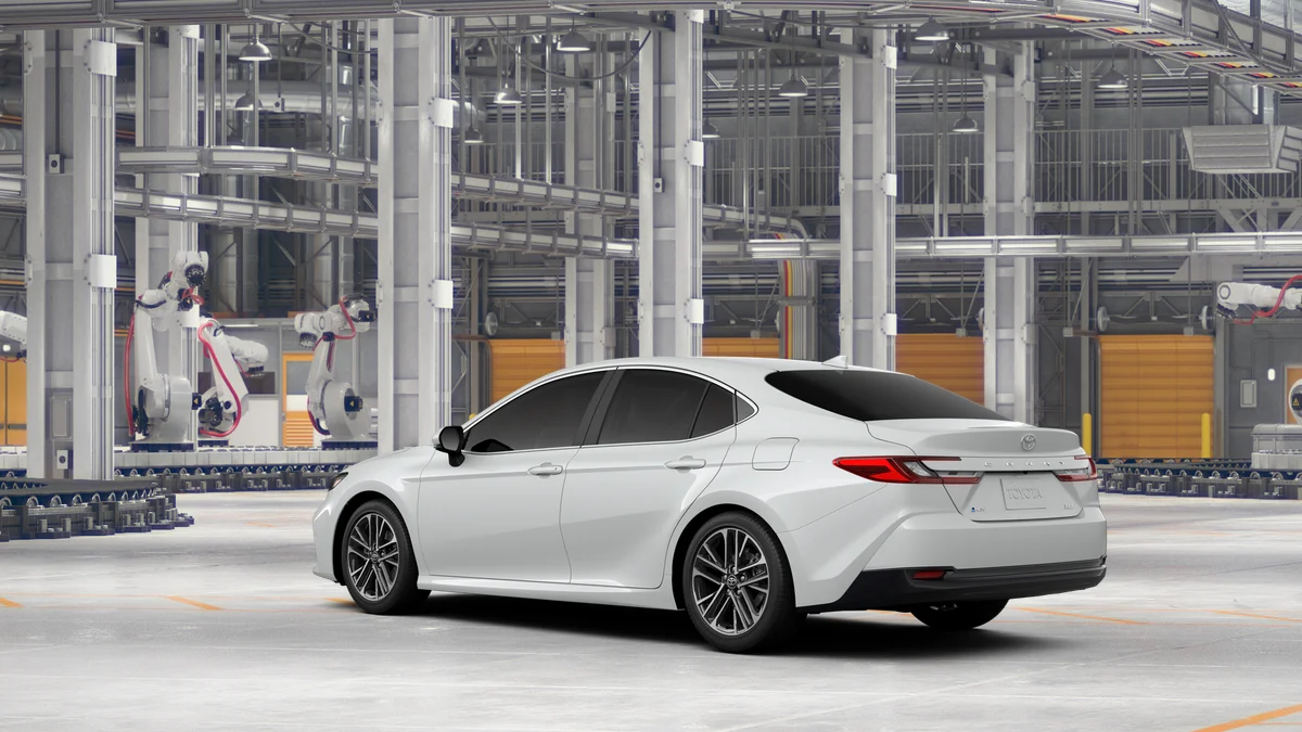 New 2026 Wind Chill Pearl Toyota XLE image 6