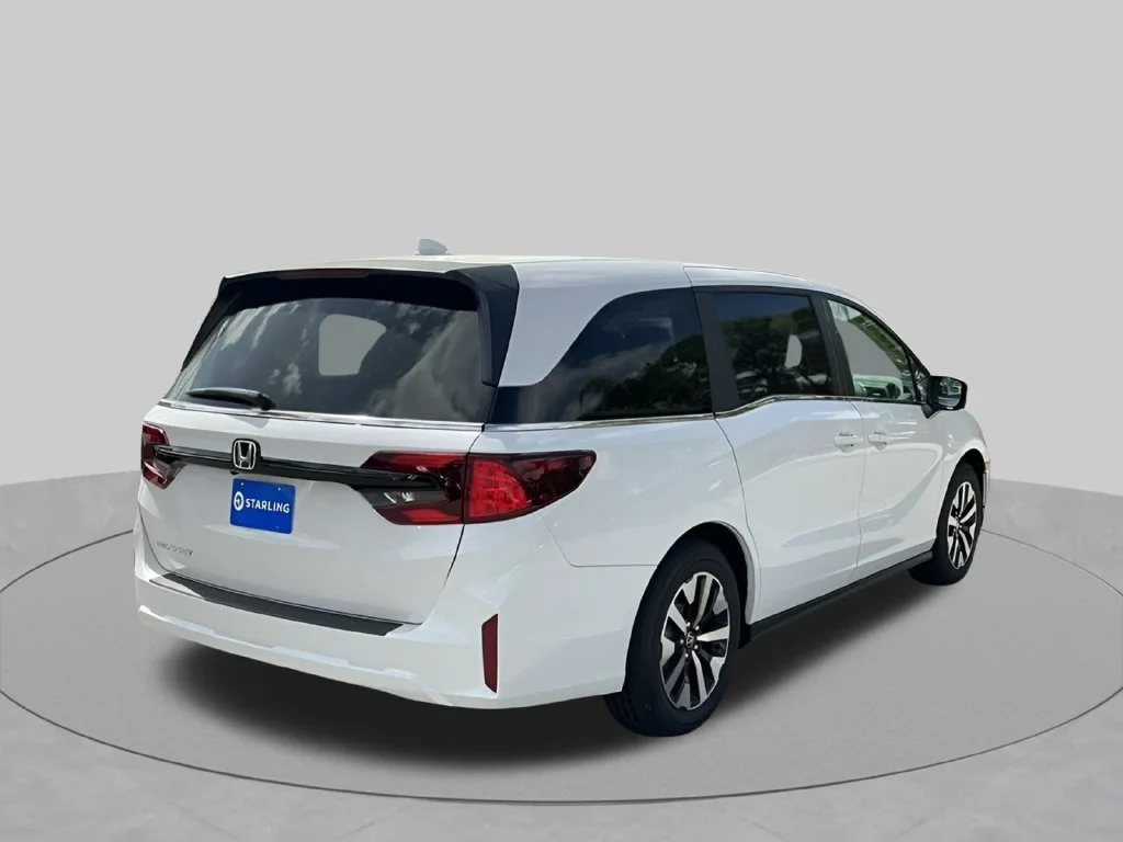 Used 2026 White Honda EX-L image 10