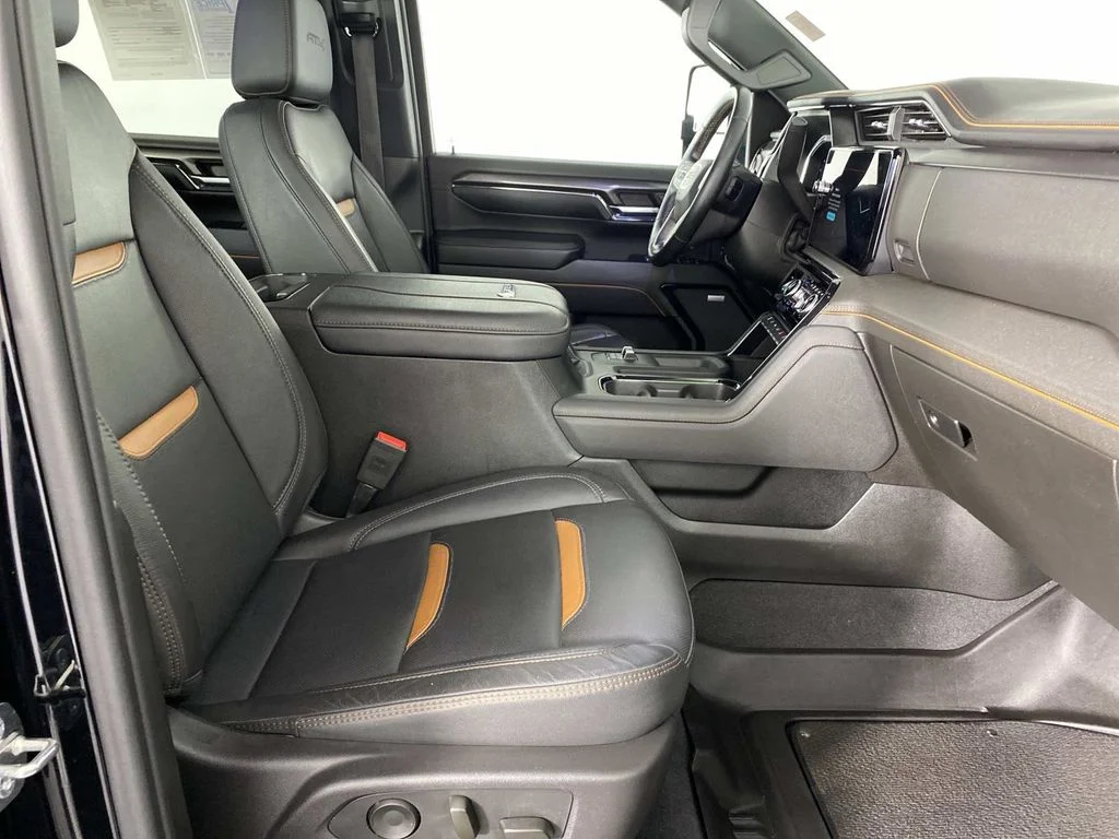 Used 2024 Onyx Black GMC AT4 image 10