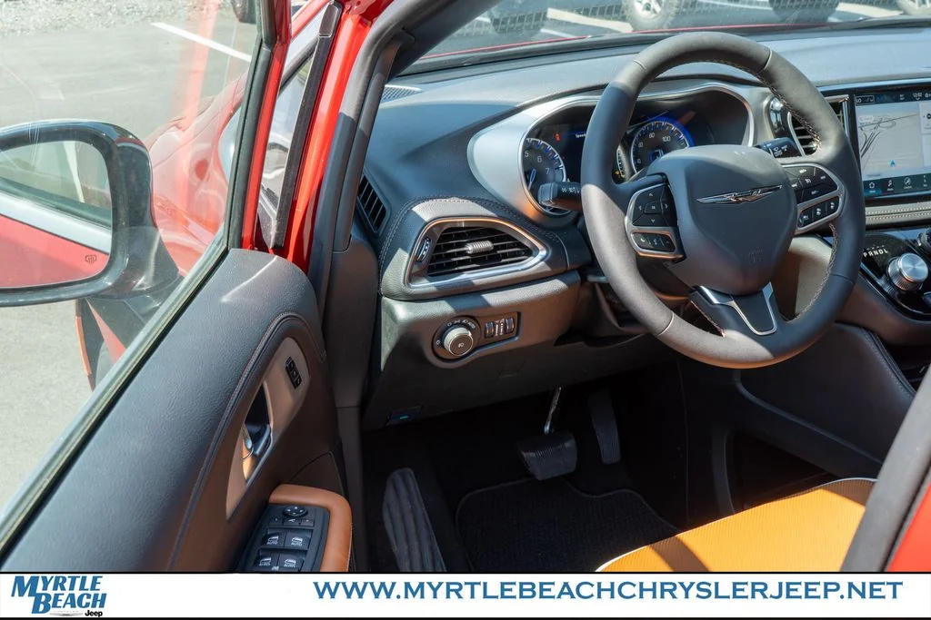 New 2026 Red Hot Pearl-Coat Exterior Paint Chrysler Pinnacle image 17