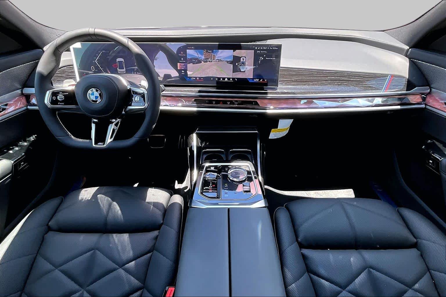 New 2026 Mineral White Metallic BMW 740i xDrive image 5