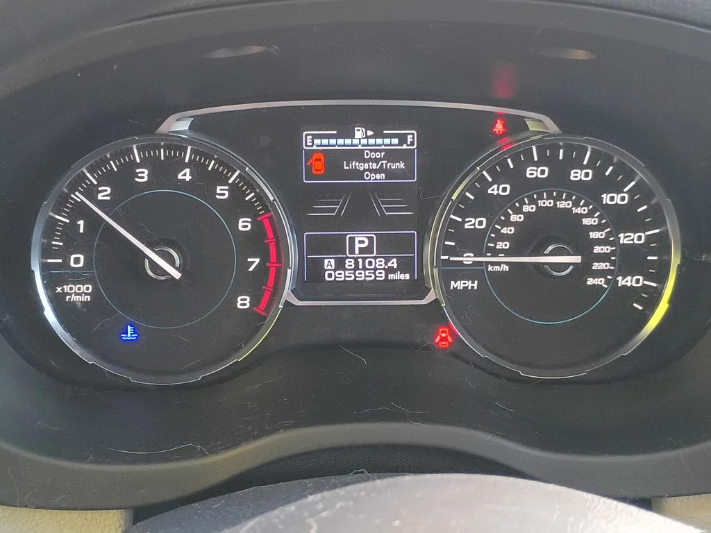 Used 2017 Quartz Blue Pearl Subaru 2.5i Premium image 24